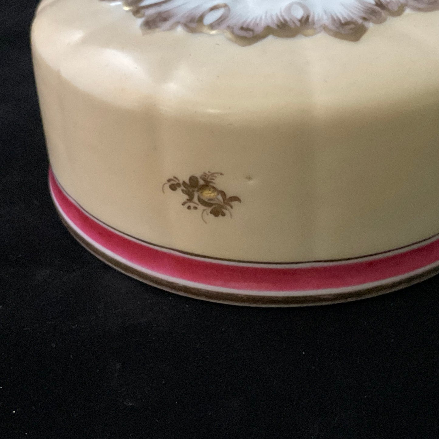 Sjælden osteklokke fra Bing & Grøndahl