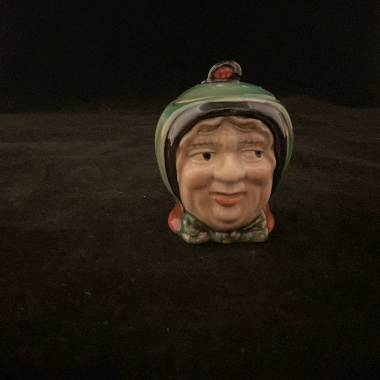 Beswick Sairey Gamp sennepskrukke