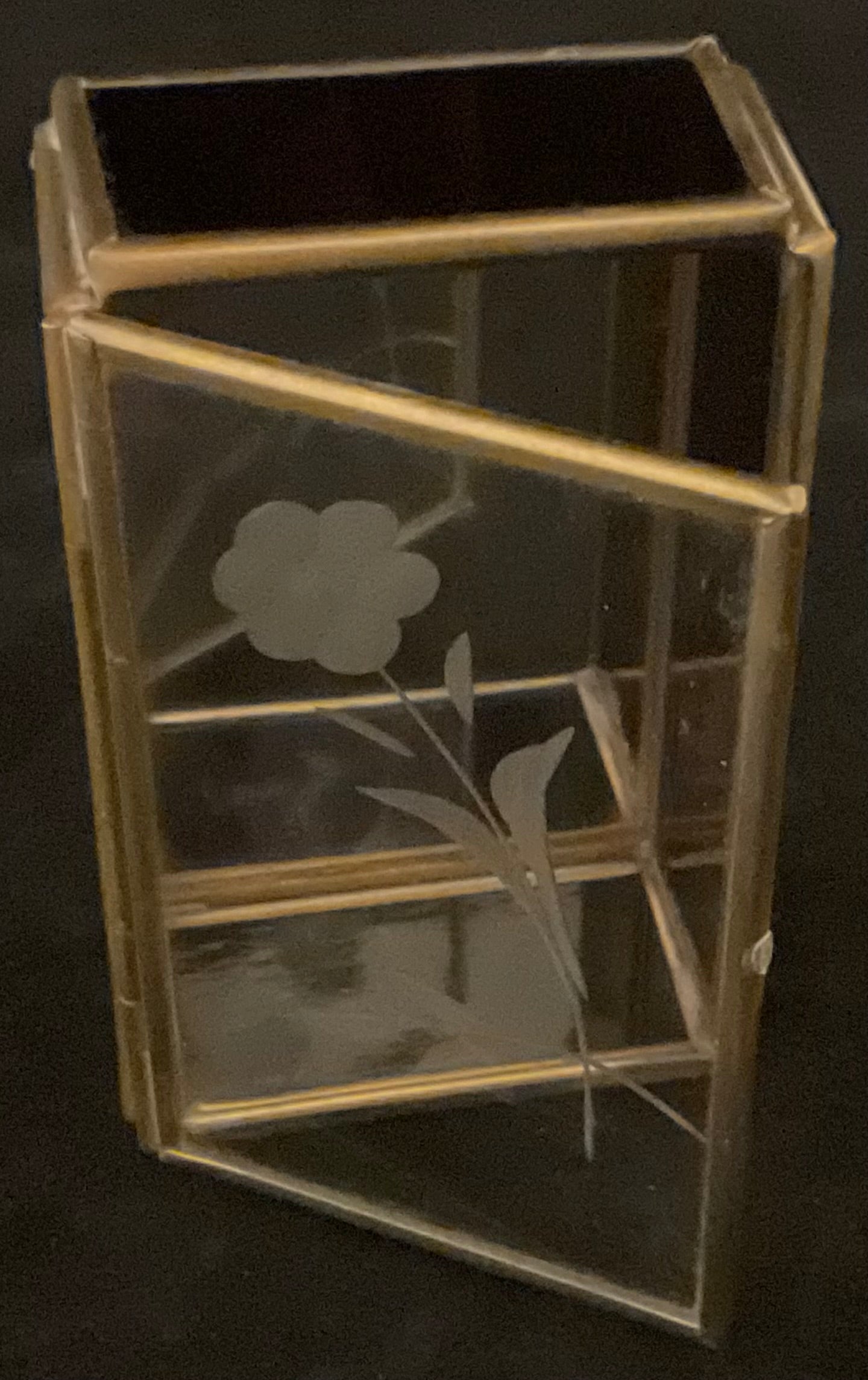 Vintage skrin i lilla glas og messing