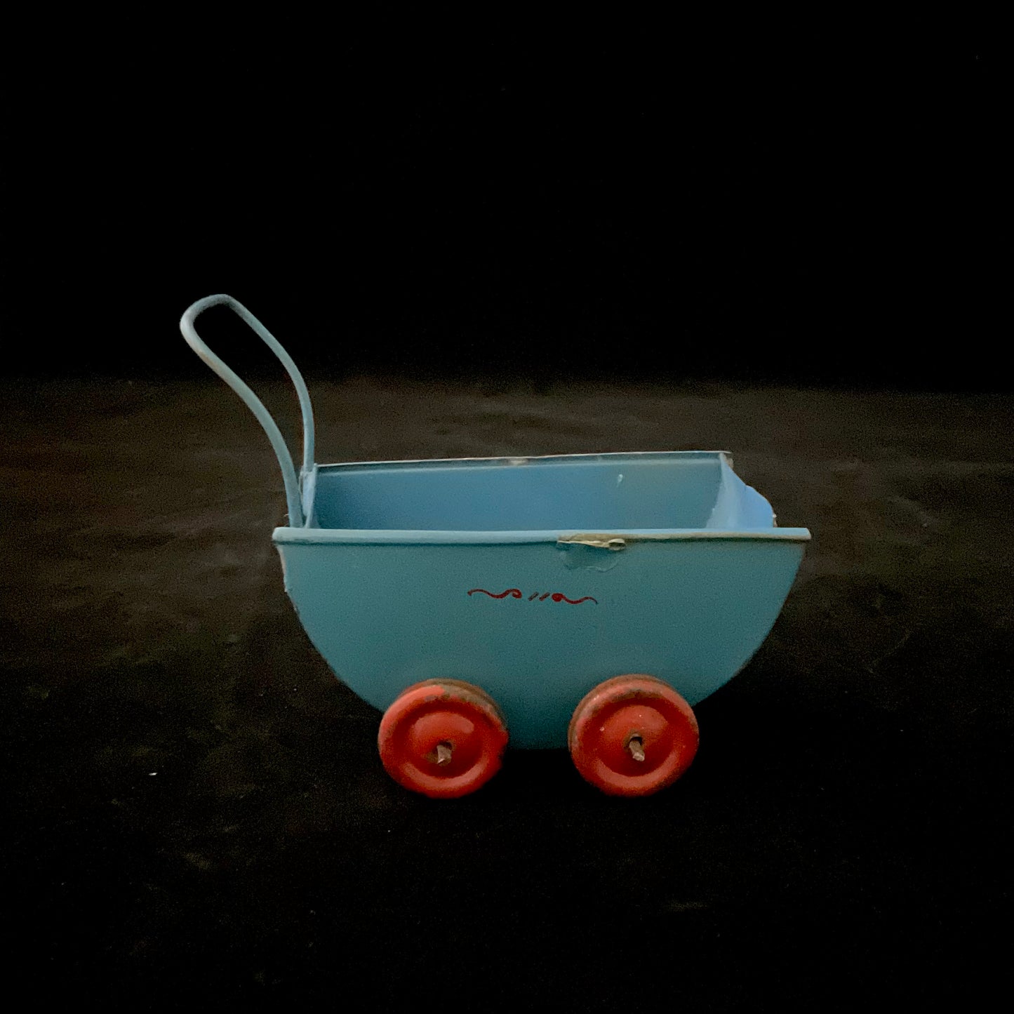 Vintage blik-barnevogn