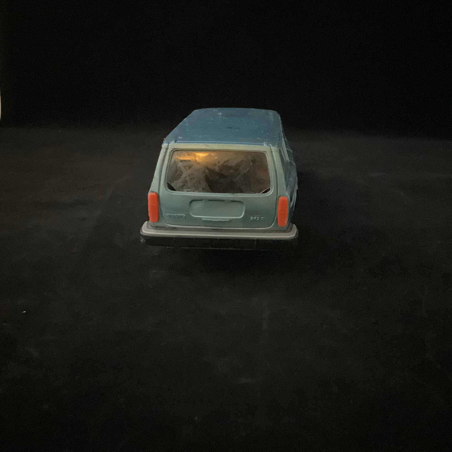 Vintage Volvo 245 legetøjsbil, made in Finland