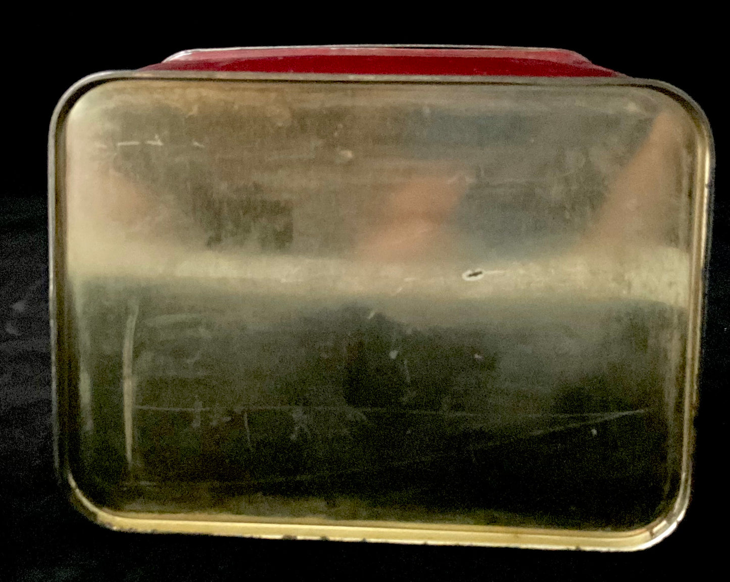 Vintage blikdåse med  “Svinedrengen” af H.C. Andersen på låget