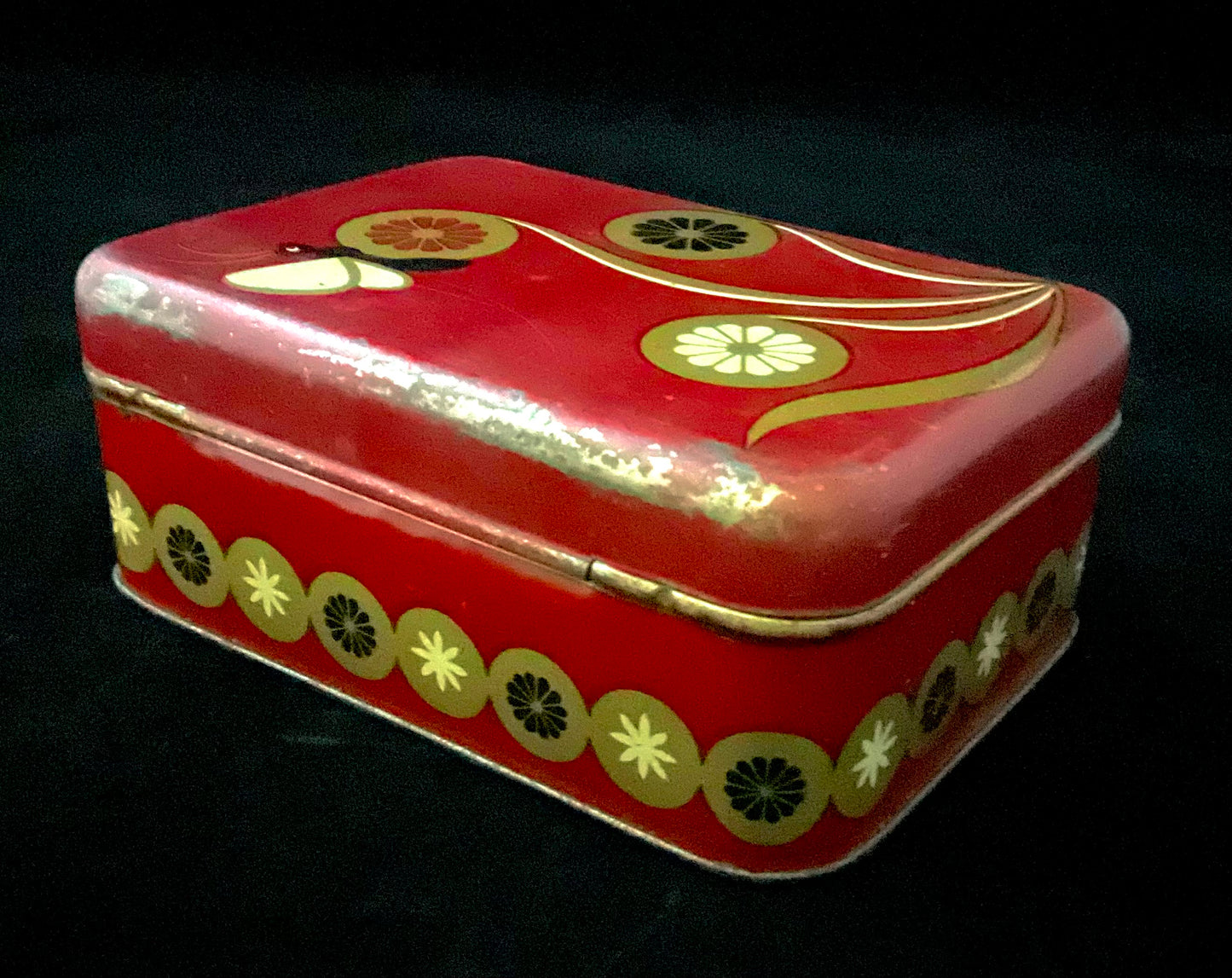 Småkagedåse fra H. Bahlsens keks-fabrikk