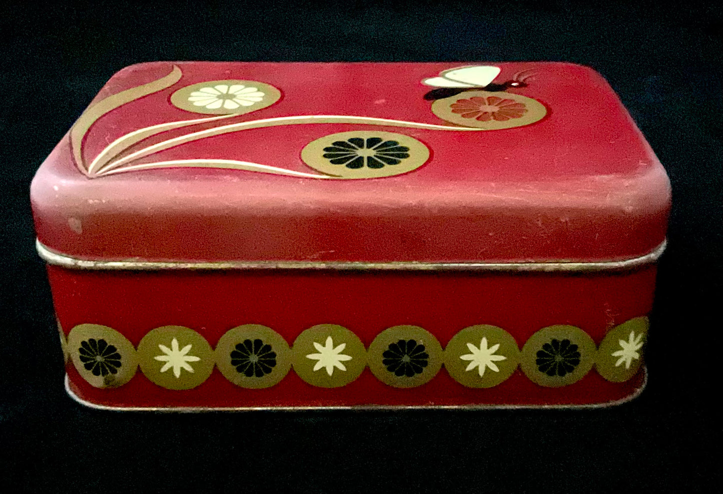 Småkagedåse fra H. Bahlsens keks-fabrikk